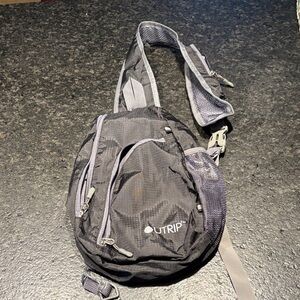 Utrip Sling Backpack